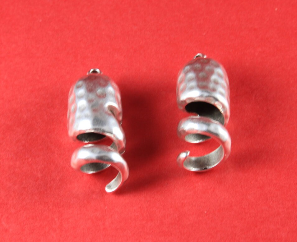 6/7 MADE IN EUROPE 2 zamak end caps, climbing cord ends, 10mm cord end, climbing cord hammered end caps Qty2