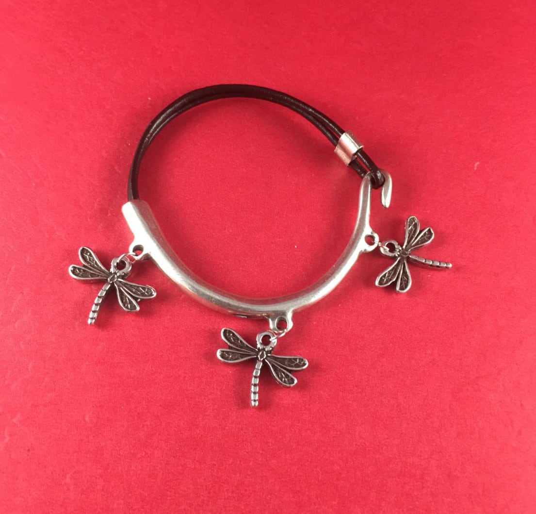 B0057>>MADE in EUROPE zamak half bracelet with hanging rings, silver half bracelet qty1