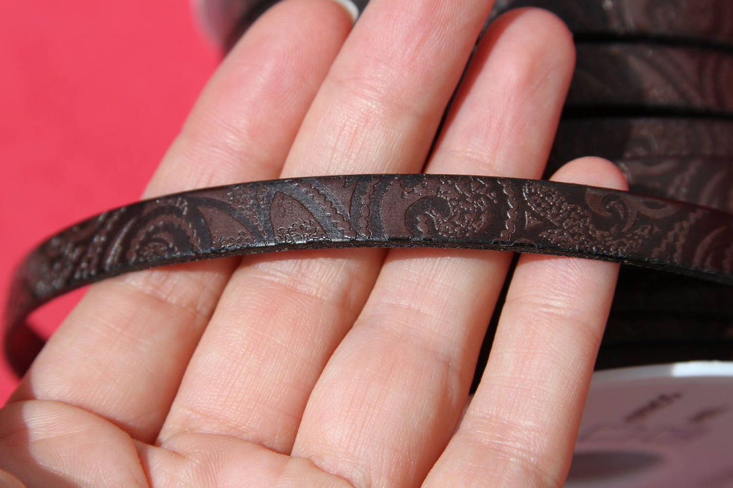 MADE in EUROPE 24'' flat 10mm engraved leather cord, 10mm flat leather cord, 10mm embossed leather cord (503/10/02)