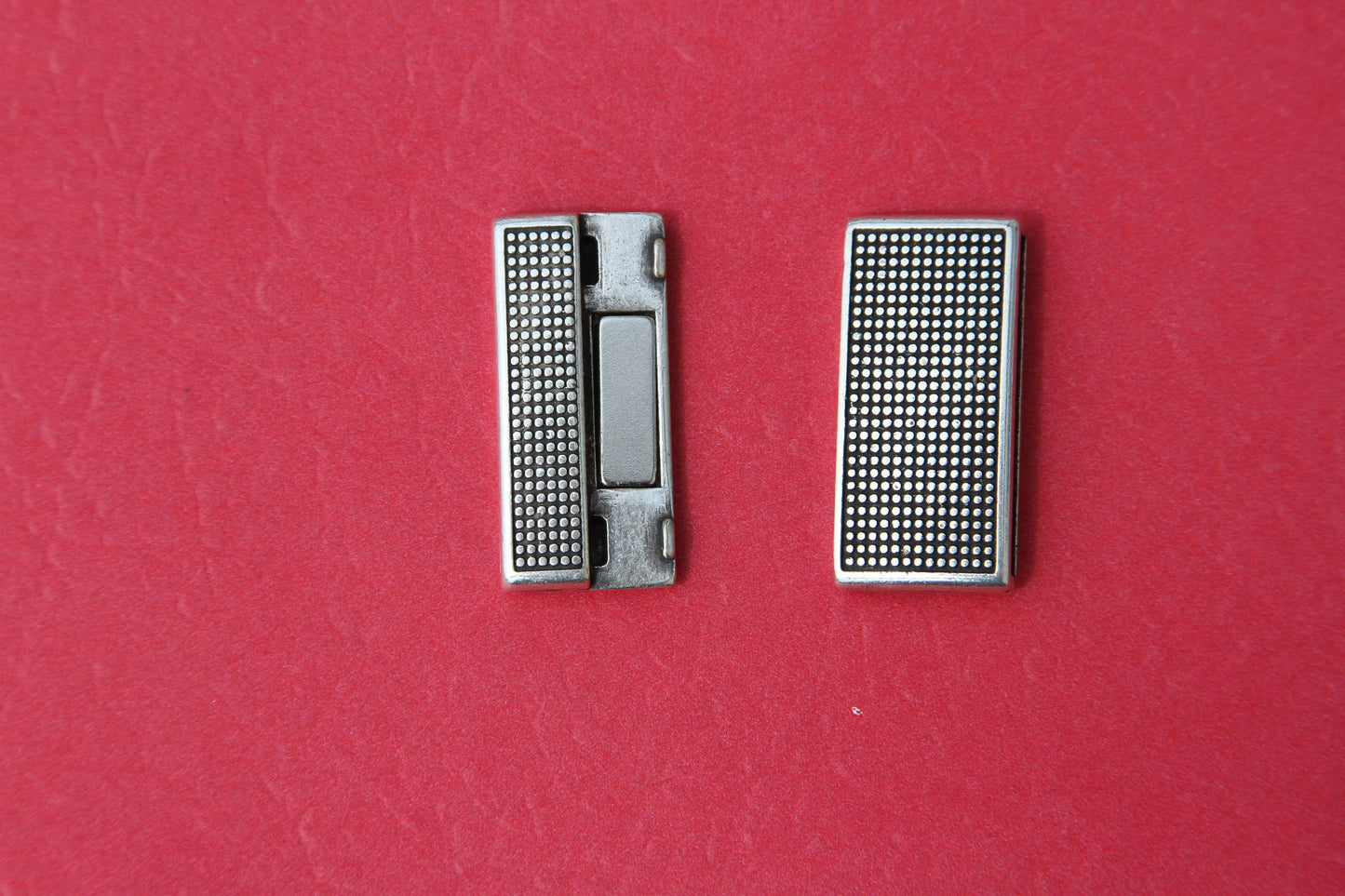FC0088>>MADE in EUROPE flat cord magnetic clasp, 30mm flat cord clasp, dotted magnetic clasp (78887/30) qty1