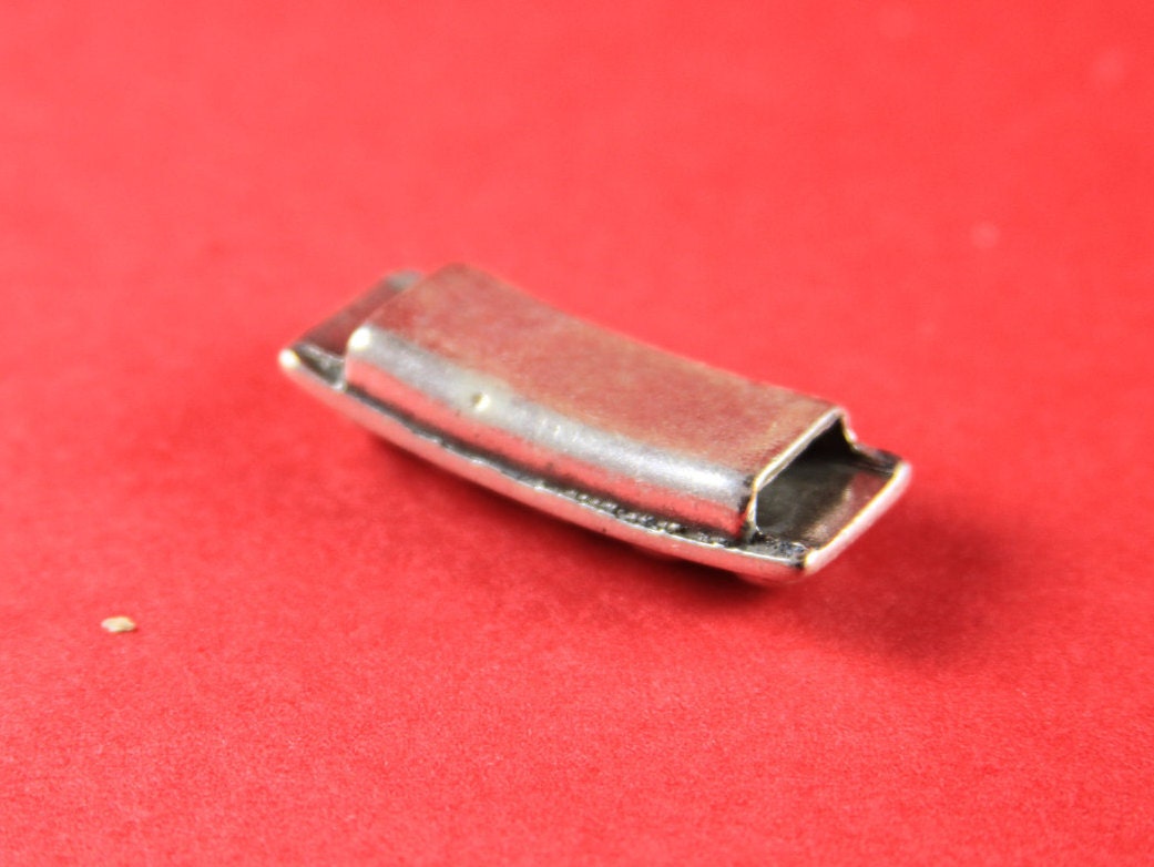 FS0014>>MADE in EUROPE zamak slider tube , zamak skull connector, zamak slider for flat leather cord qty1