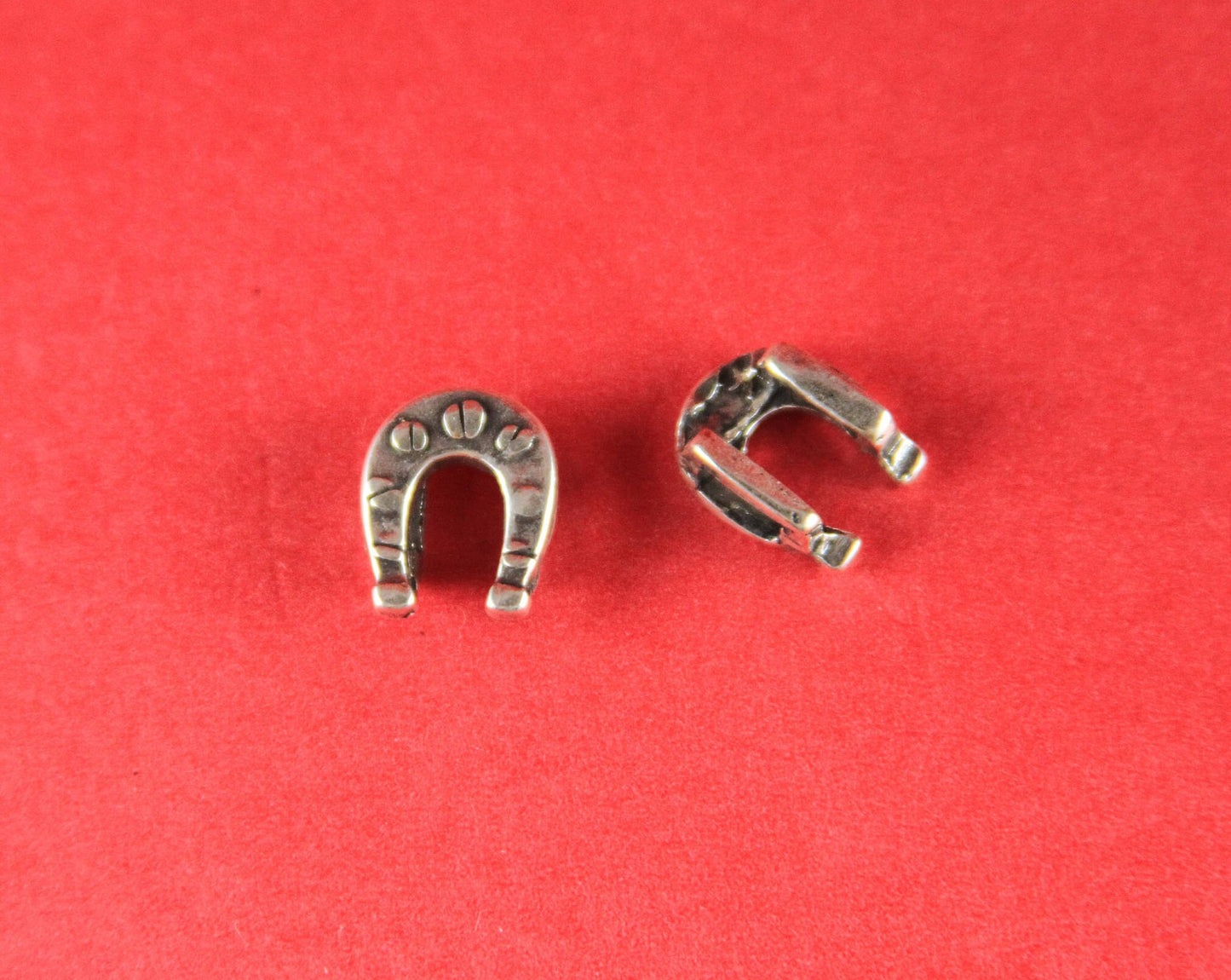 FS0337>>MADE in EUROPE 2 zamak horseshoe sliders for 5mm flat cord, flat cord slider, zamak horseshoe sliders qty2