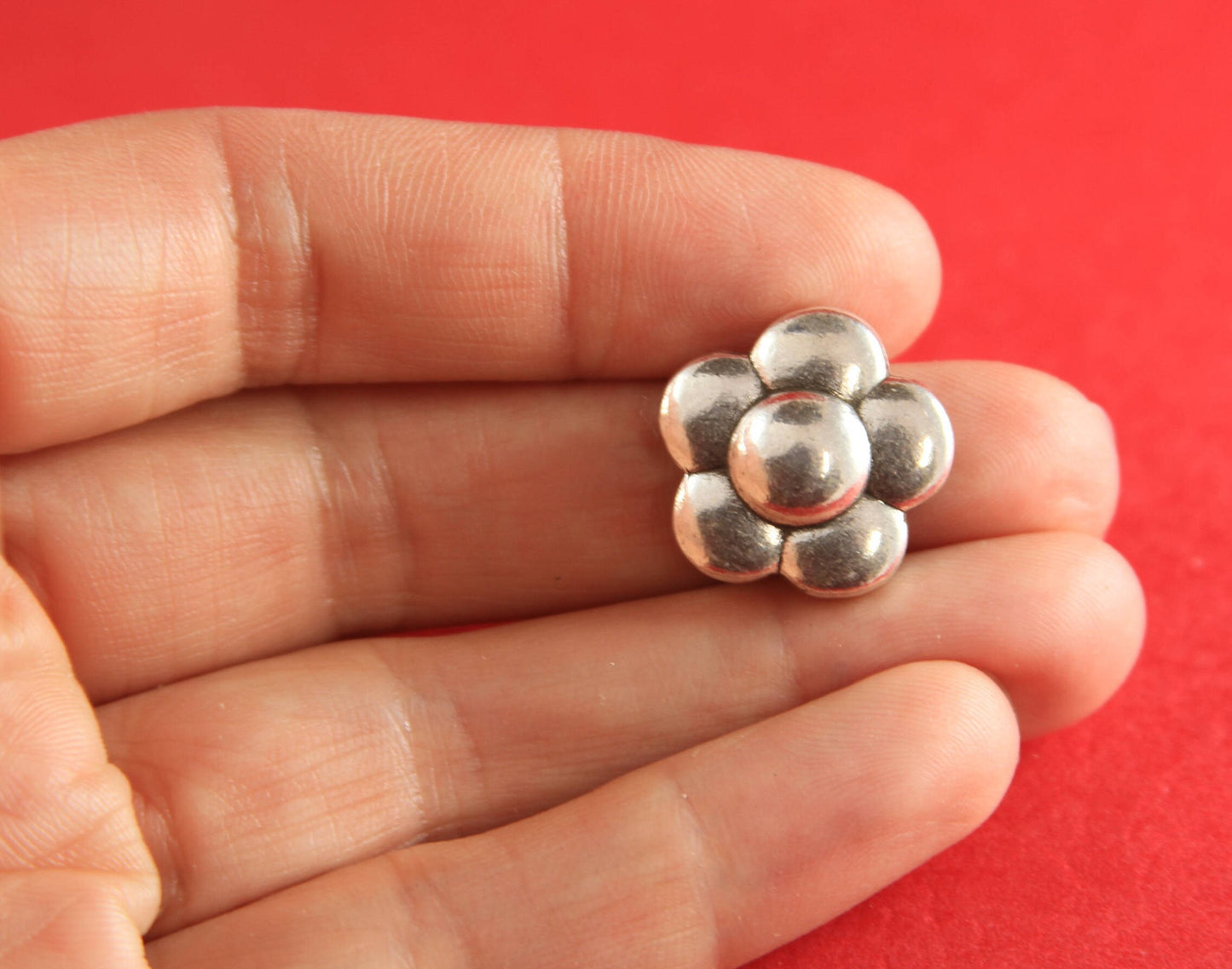 FC0124>>MADE IN EUROPE zamak flower clasp, flat cord clasp, zamak daisy clasp, flat cord flower magnetic clasp Qty1