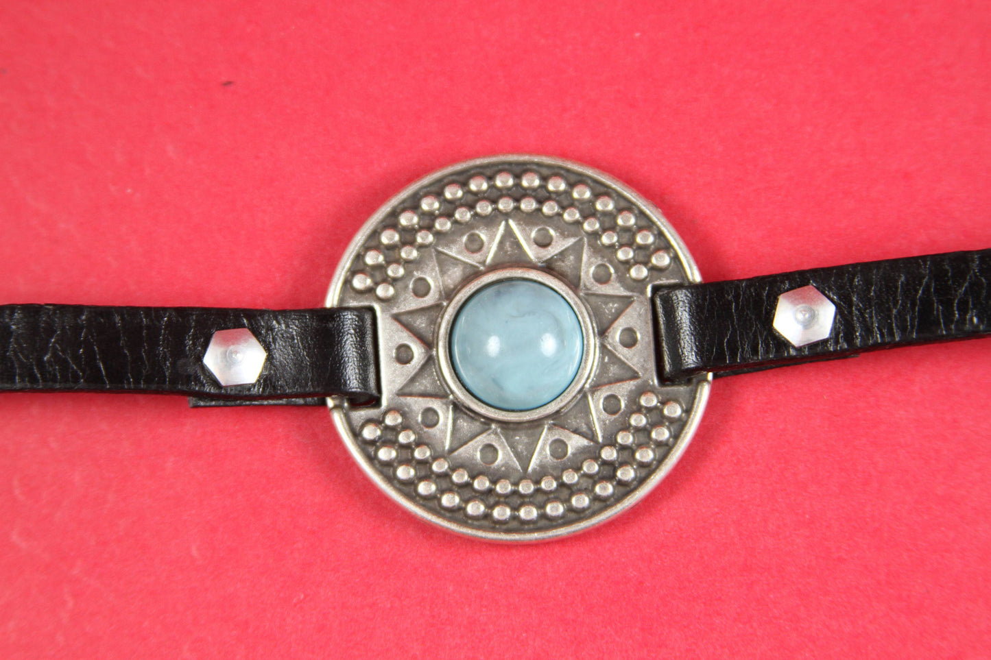C0105>>MADE in EUROPE zamak engraved connector with cabochon, 10mm cord connector, flat 10mm leather cord connector Qty 1