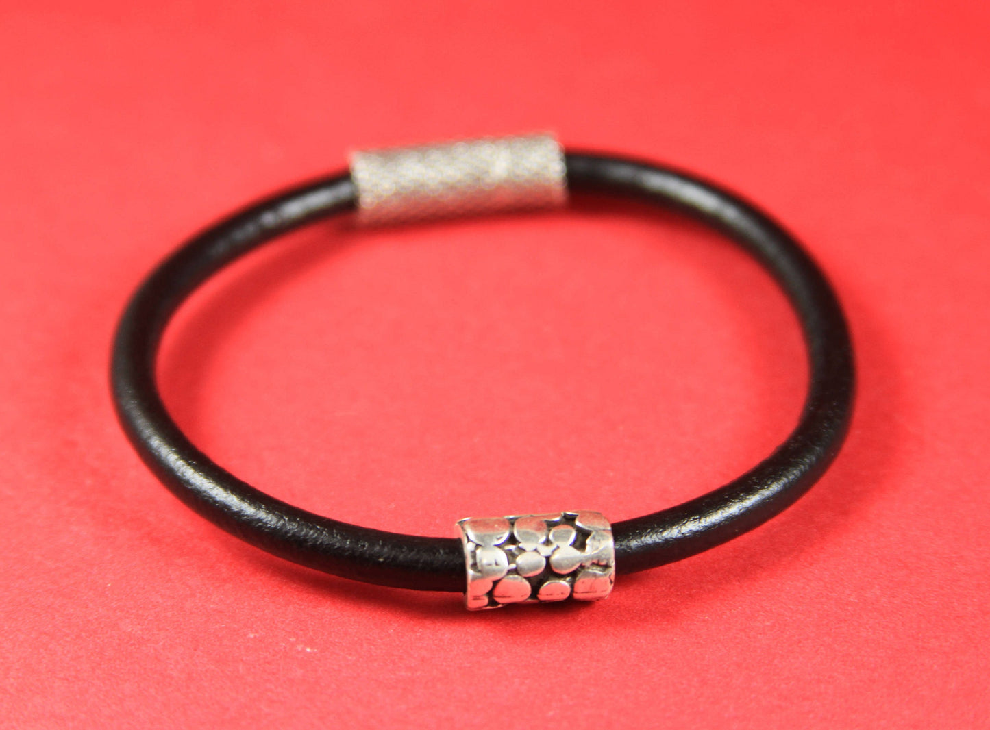 RS0127>>MADE in EUROPE 2 zamak tubes, 5mm hole zamak tube slider, round cord tubes (76590/05) qty2