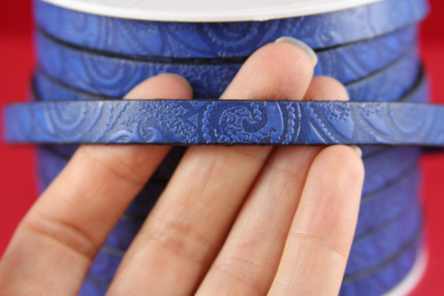 MADE in EUROPE 24'' flat 10mm engraved leather cord, 10mm flat leather cord, 10mm embossed leather cord (503/10/28)