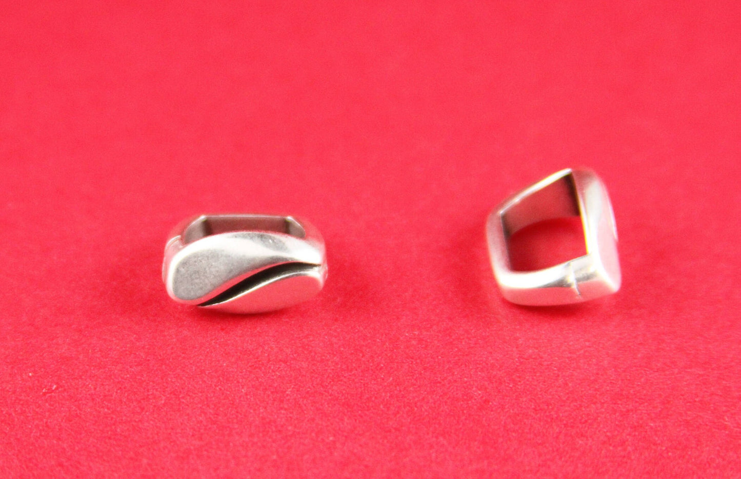 LS0027>> MADE IN EUROPE 4 zamak sliders, licorice zamak slider, 10x6mm sliders, silver spacer sliders, Qty4