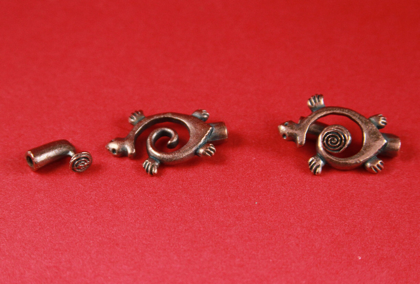 RC0251>> MADE in EUROPE 2 toggle clasps, copper toggle clasp, turtle toggle clasp, copper toggle clasp Qty2 sets