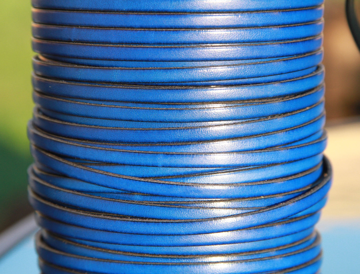 MADE in EUROPE 1 yard of 5mm flat leather cord, 5mm leather cord, flat 5mm real leather cord, 5mm flat royal blue leather cord (MARF5AZV)
