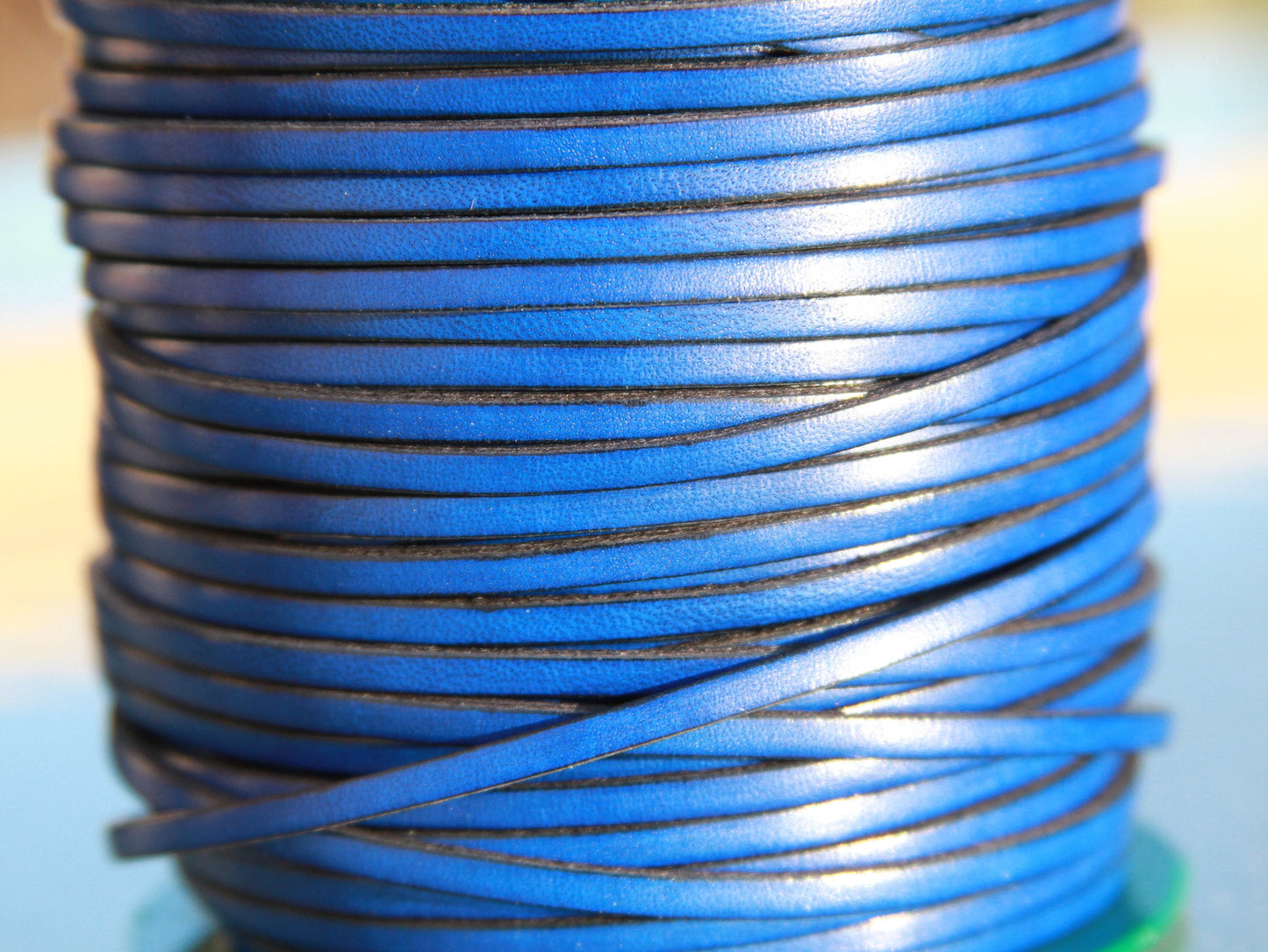 MADE in EUROPE 1 yard of 3mm flat royal blue leather cord, genuine flat leather cord, 3x2mm flat leather cord (MARF3AZV)