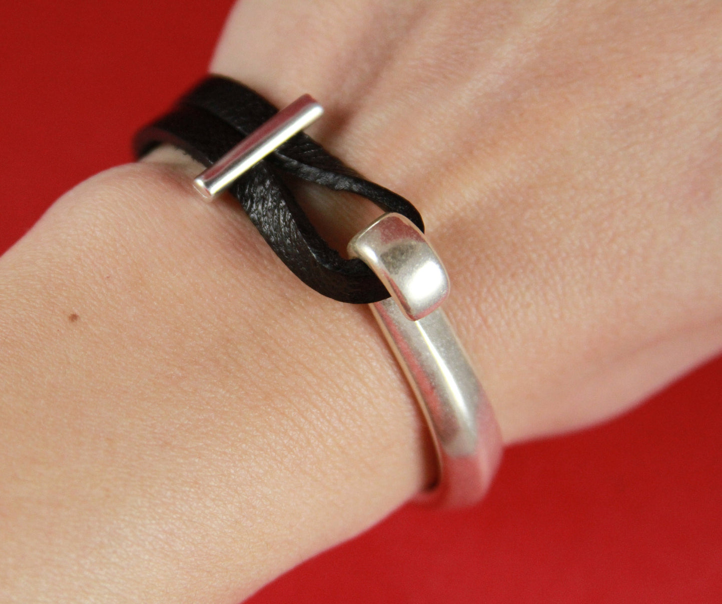 B0002>>MADE in EUROPE zamak half bracelet , flat cord half bracelet with slider, silver half bracelet , (6720/25S) qty1