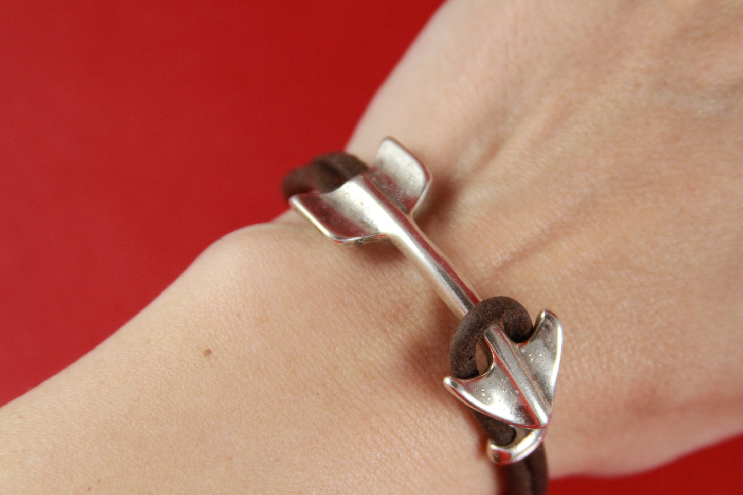 C0120>>MADE in EUROPE zamak arrow connector, 5mm cord connector, flat 5mm leather cord connector Qty 1set
