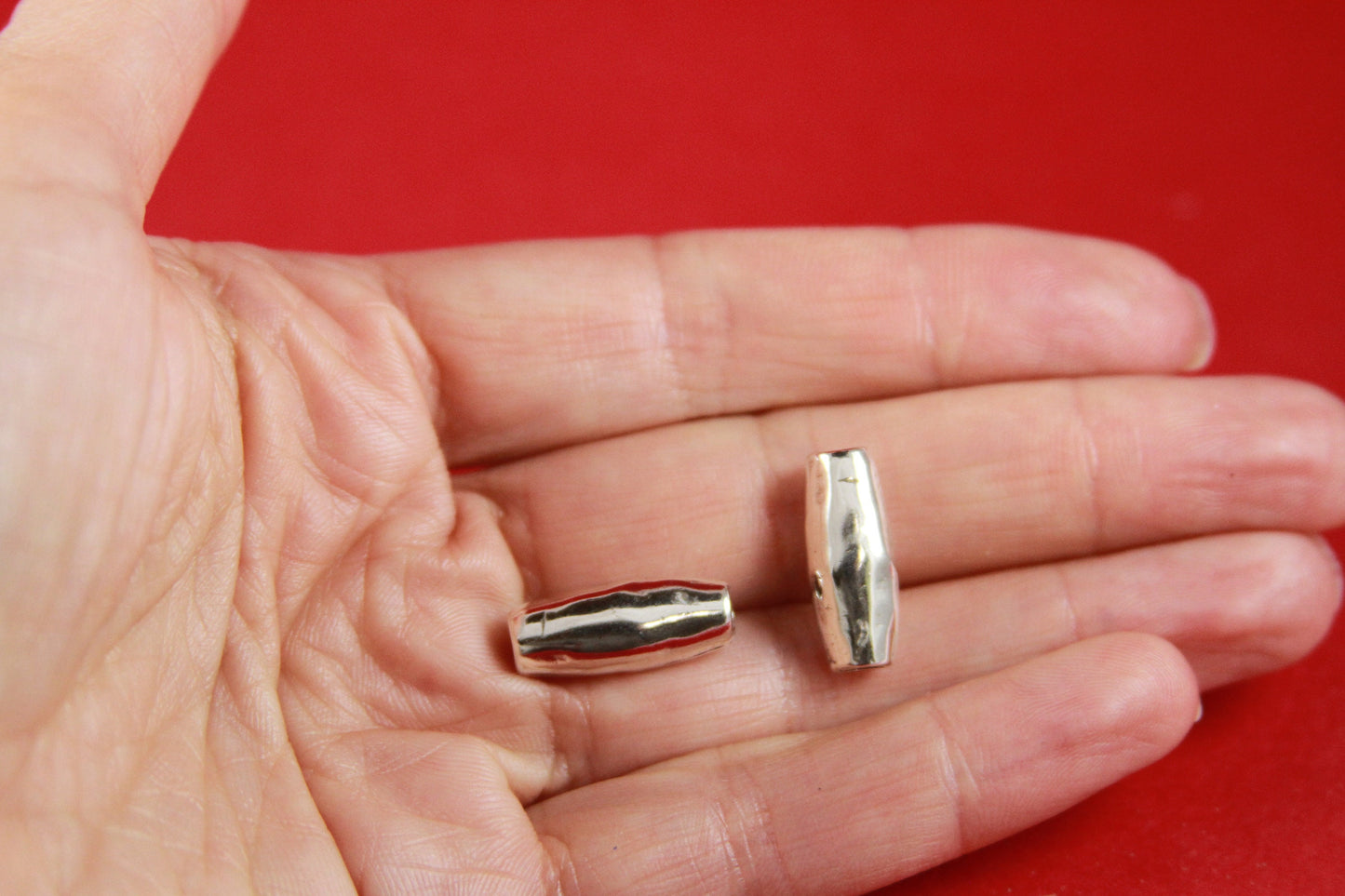 RS0071>> MADE IN EUROPE 2 zamak tube sliders, silver zamak tube, round cord slider , 3mm leather sliders ( ablz189s)Qty2
