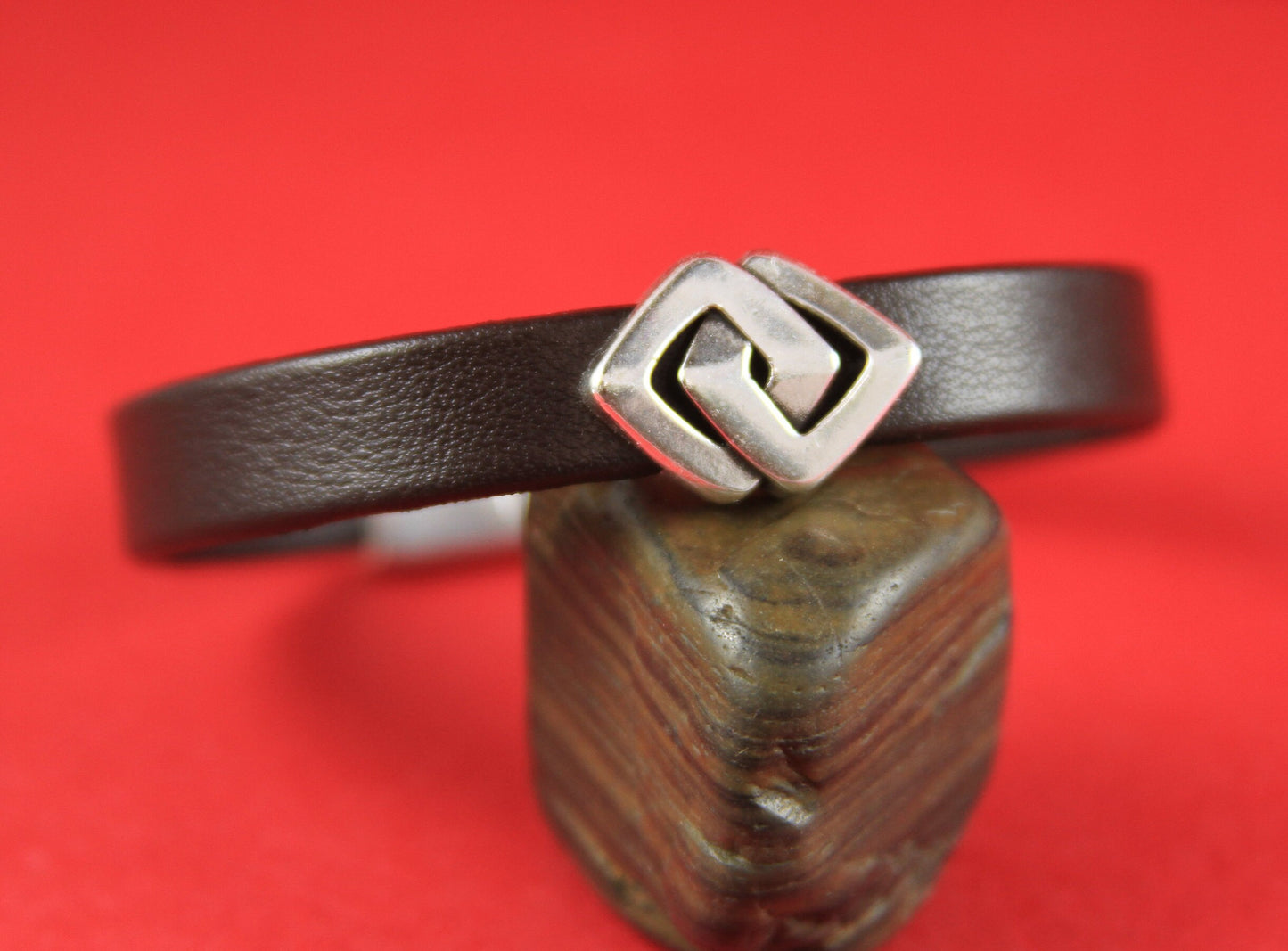 FS0002>>MADE IN EUROPE 2 zamak flat cord rhombus knot sliders, flat cord loop sliders, 10mm flat cord loop sliders Qty2