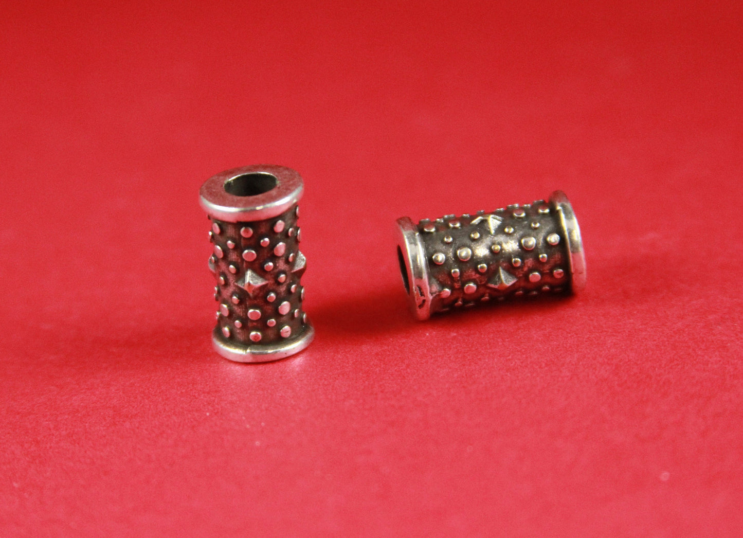 RS0024>>MADE in EUROPE 2 zamak engraved tubes, 5mm hole zamak tube slider, round cord tube (78439/05) qty2