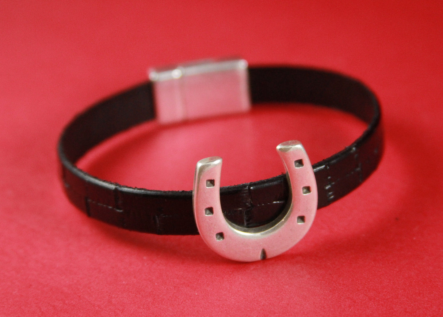 FS0266>>MADE in EUROPE zamak horseshoe slider, zamak large horseshoe slider, 10mm flat cord horse shoe slider qty1