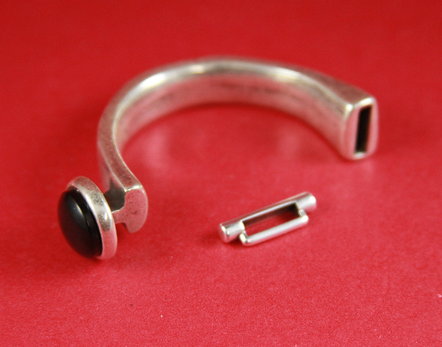 B0017>>MADE in EUROPE zamak button half bracelet+ slider, silver half bracelet with black cabochon, zamak half cuff, Qty1