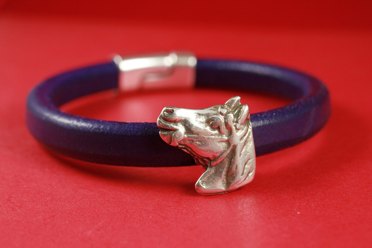 LS0083>>MADE IN EUROPE 2 zamak horse sliders, zamak horse head slider, licorice cord slider Qty2