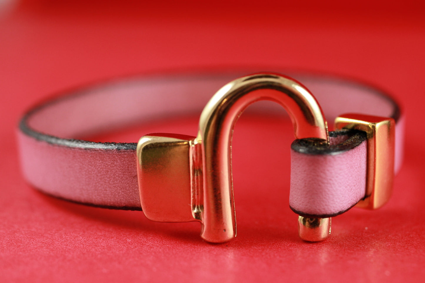 FC0218>>MADE IN EUROPE zamak U clasp with loop maker finding, gold horse shoe clasp,gold horse shoe hook, 10mm cord hook (ABLZ136G) Qty 1set