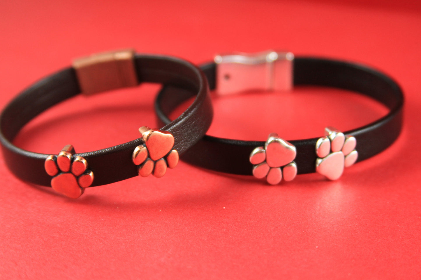 FS0016>>MADE in EUROPE 2 zamak paw print sliders for 10mm flat cord, flat 10mm cord slider, zamak paw sliders qty2