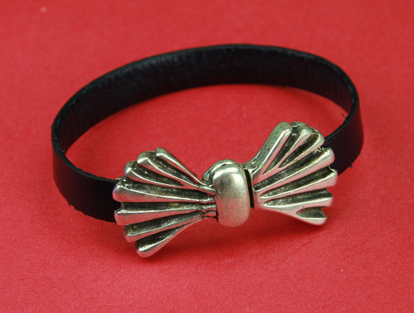 FC0108>>MADE IN EUROPE bow magnetic clasp, flat 10mm leather cord clasp, 10mm cord bow magnetic clasp (6531) Qty1