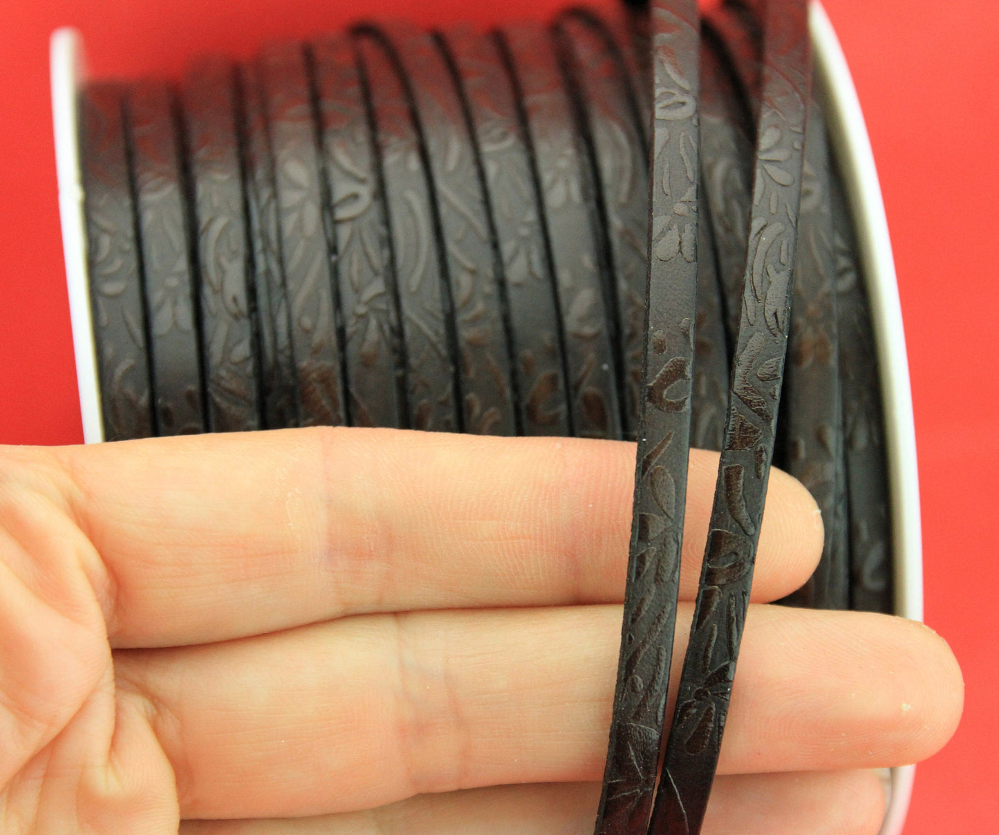 MADE in EUROPE 24'' flat 5mm engraved leather cord, 5mm flat leather cord, 5mm floral embossed leather cord (509/05/37)