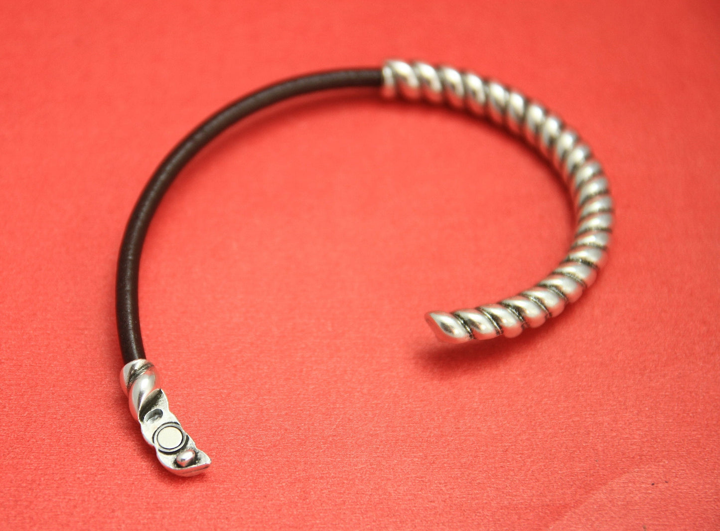 B0074>> MADE IN EUROPE zamak half bracelet, zamak half bracelet qty 1