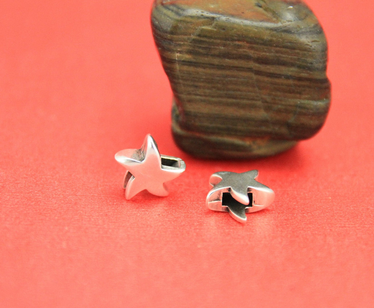 FS0374>>MADE in EUROPE 4 zamak star sliders, silver starfish slider, 5mm flat cord sliders Qty4
