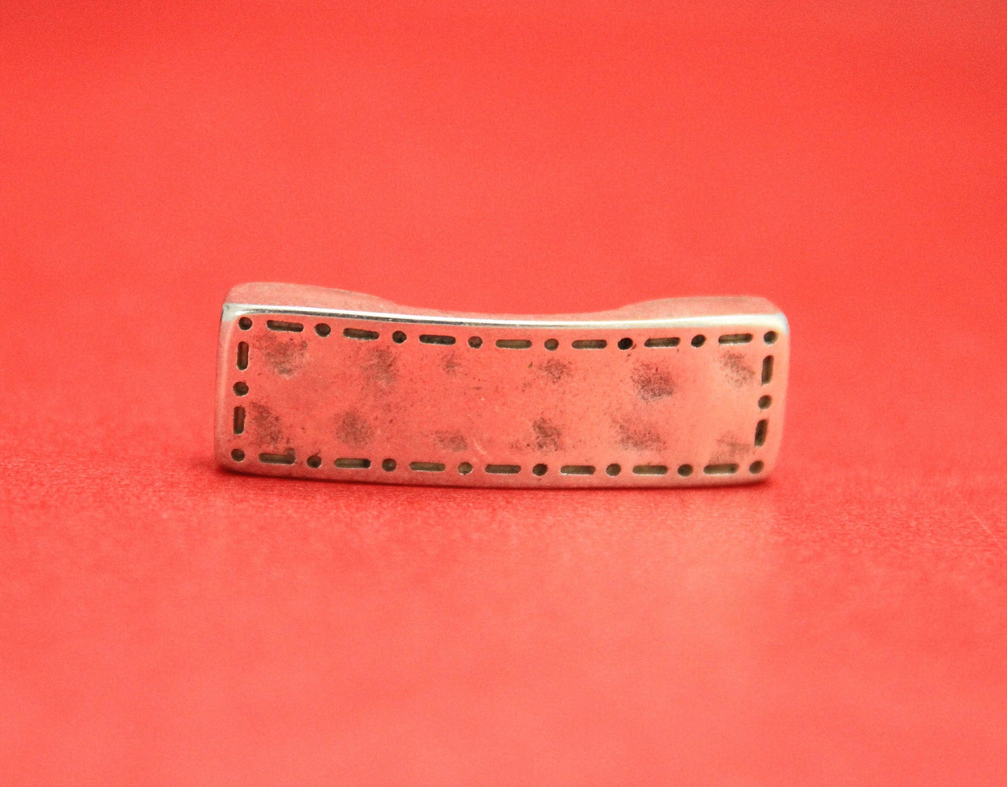 C0133>>MADE in EUROPE hammered zamak connector, 10mm cord connector, flat 10mm leather cord connector (Qty 1)