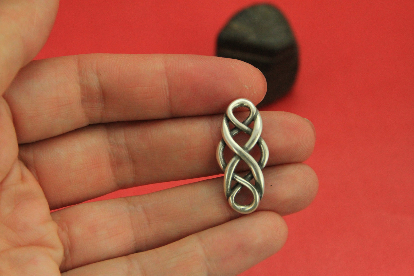 C0142>>MADE in EUROPE zamak knot connector, bracelet connector, qty 1
