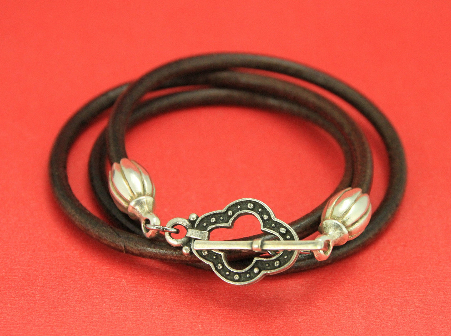 RC0166>>MADE in EUROPE zamak toggle clasp with 5mm round cord ends, floral toggle clasp, Qty1set