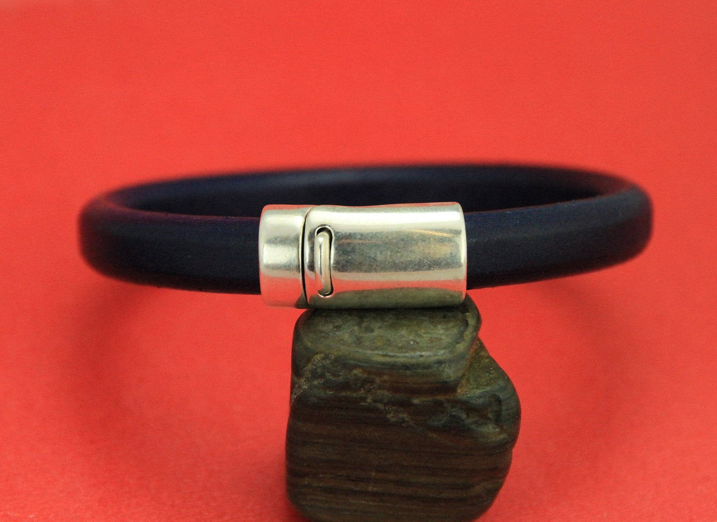 LC0004>>MADE in EUROPE zamak clasp for licorice cord, zamak clasp, 10x6mm clasp, Qty1