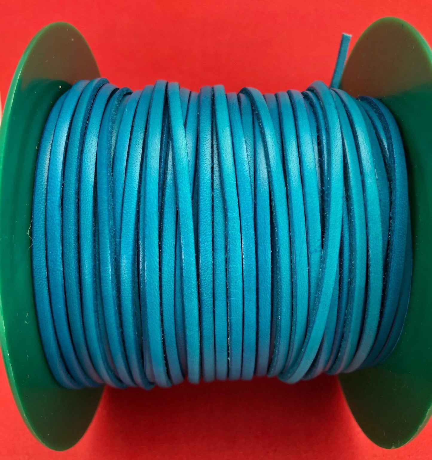 MADE in EUROPE 1 yard of 3mm turquoise flat leather cord, genuine flat leather cord, 3x2mm flat leather cord (MARF3TURINT)
