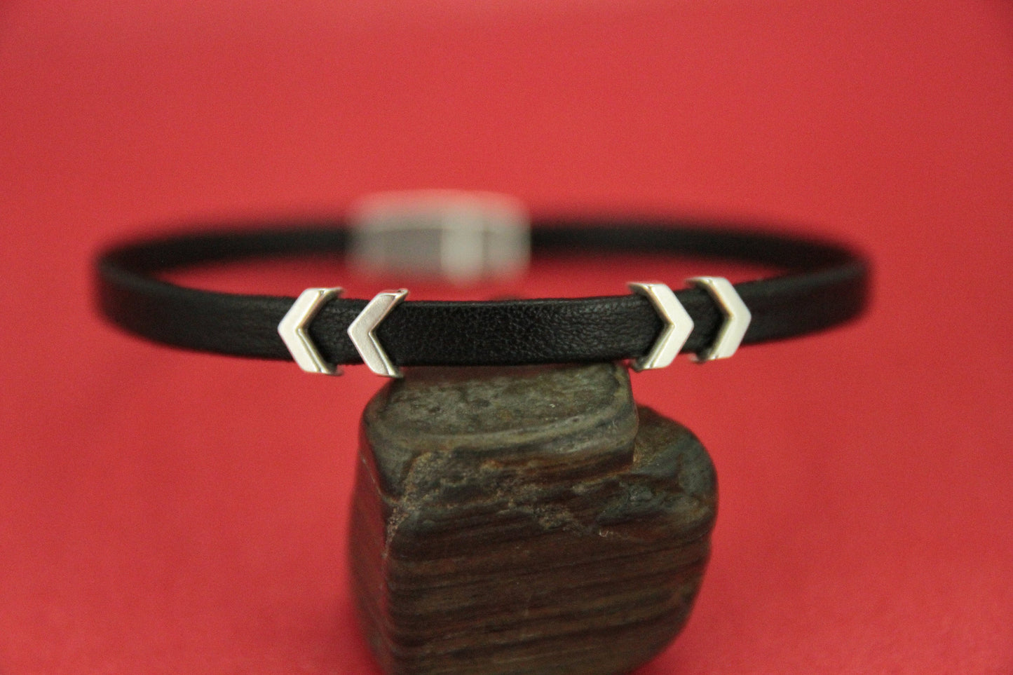 FS0461>>MADE in EUROPE 4 arrow crimpable sliders, 10mm leather cord sliders, 5mm arrow crimpable sliders (200117/200116)