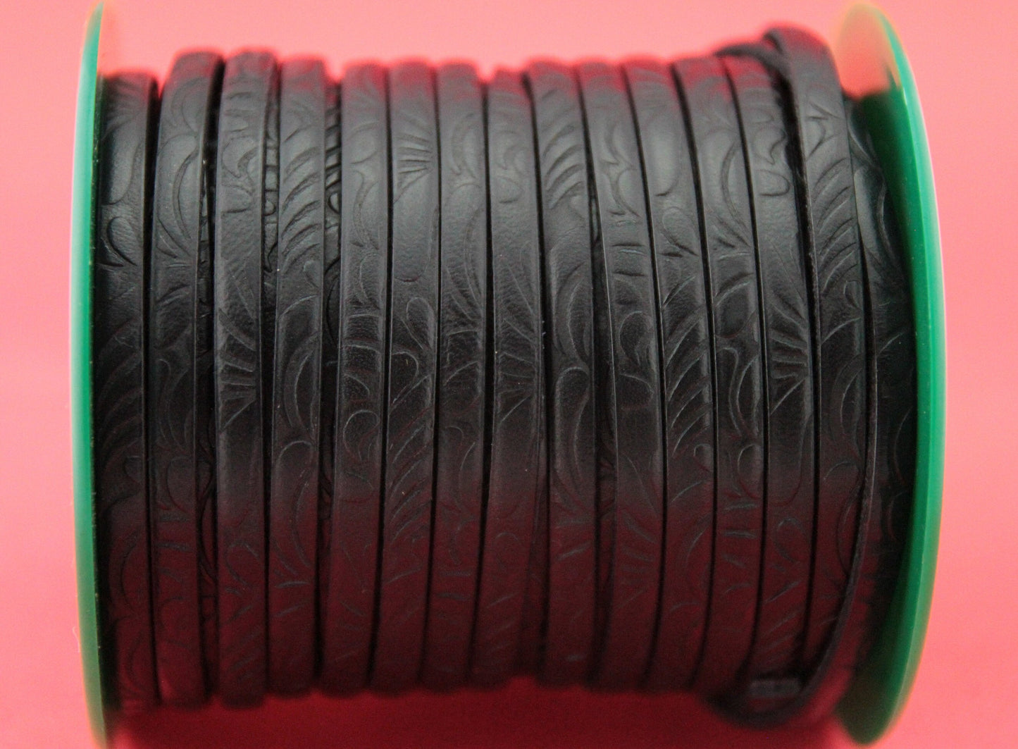 MADE in EUROPE 24'' flat 5mm engraved leather cord, 5mm flat leather cord, 5mm embossed leather cord (Marf5petneg)