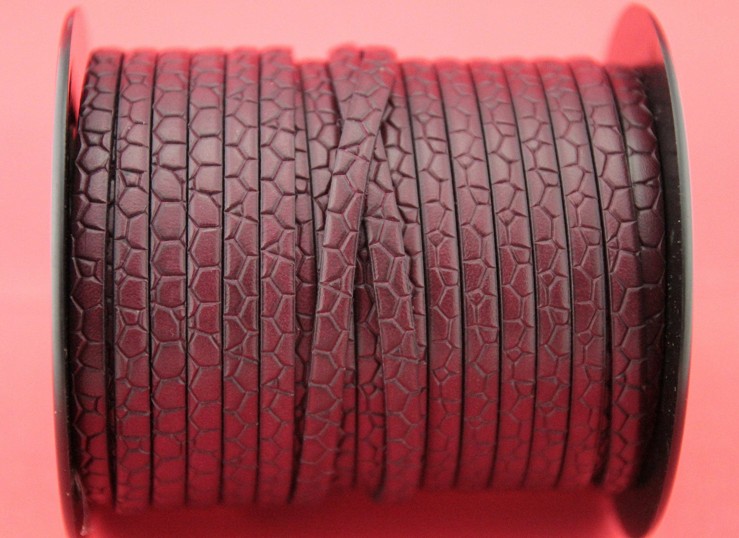 MADE in EUROPE 24" flat leather cord, 5mm leather cord, maroon embossed leather cord (Marf5crocgren)