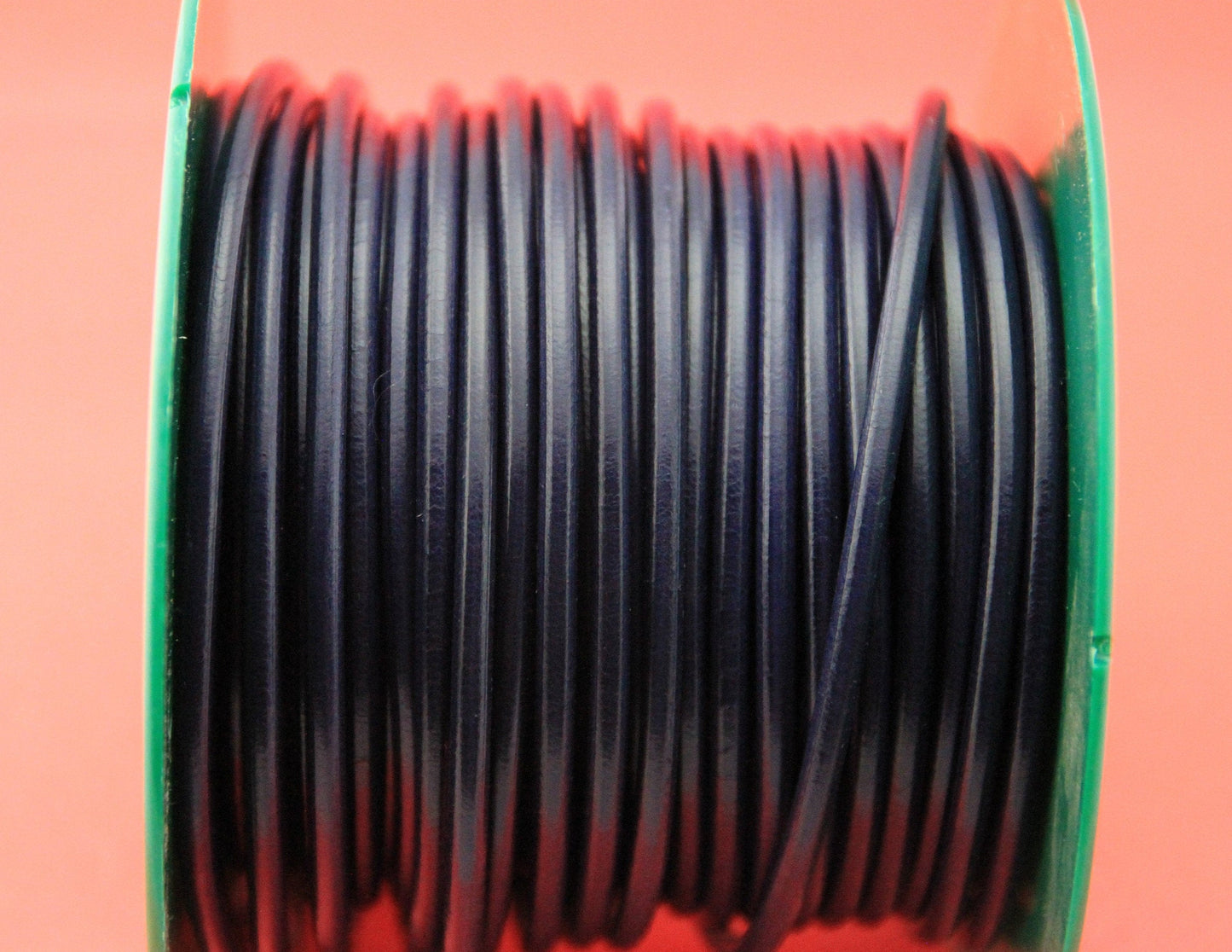 MADE IN EUROPE 1 yard round dark blue leather cord, dark blue 4mm leather cord (MARR4AZM)