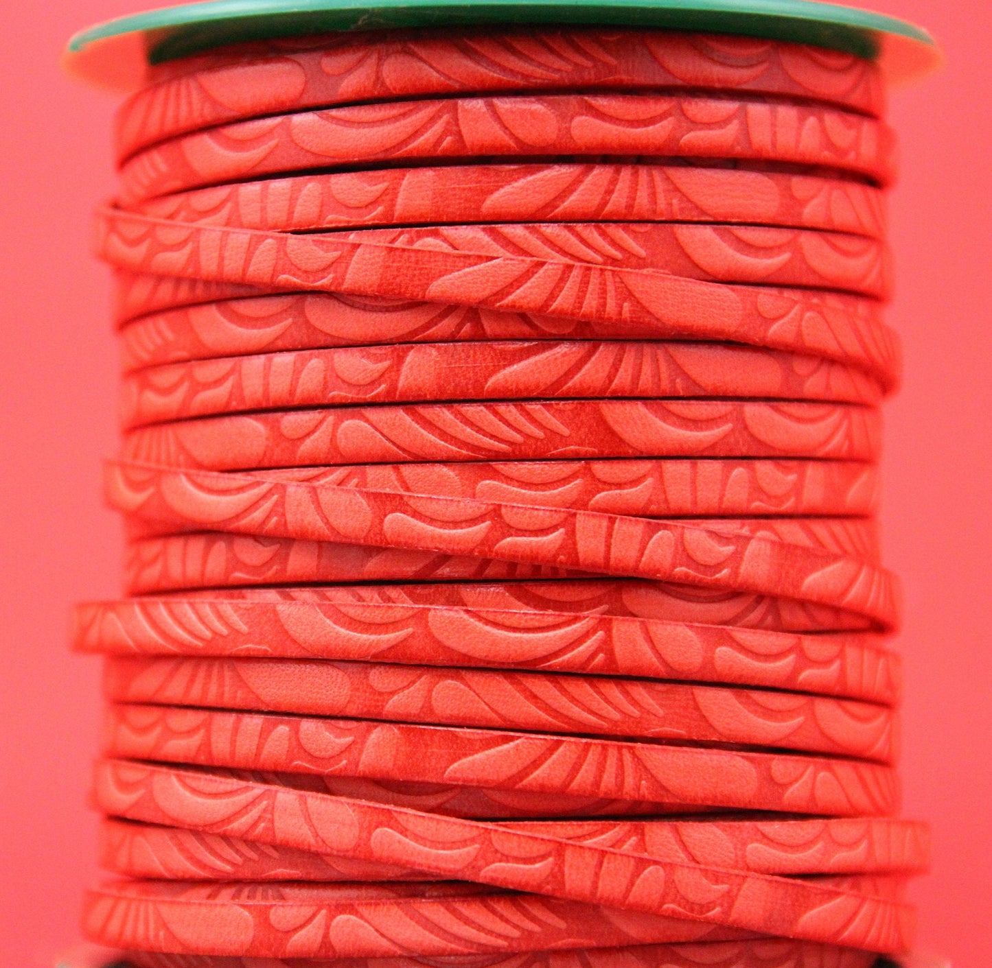 MADE in EUROPE 24'' of 5mm flat leather cord, 5mm engraved coral leather cord, flat coral 5mm leather cord (AR150/05/35)