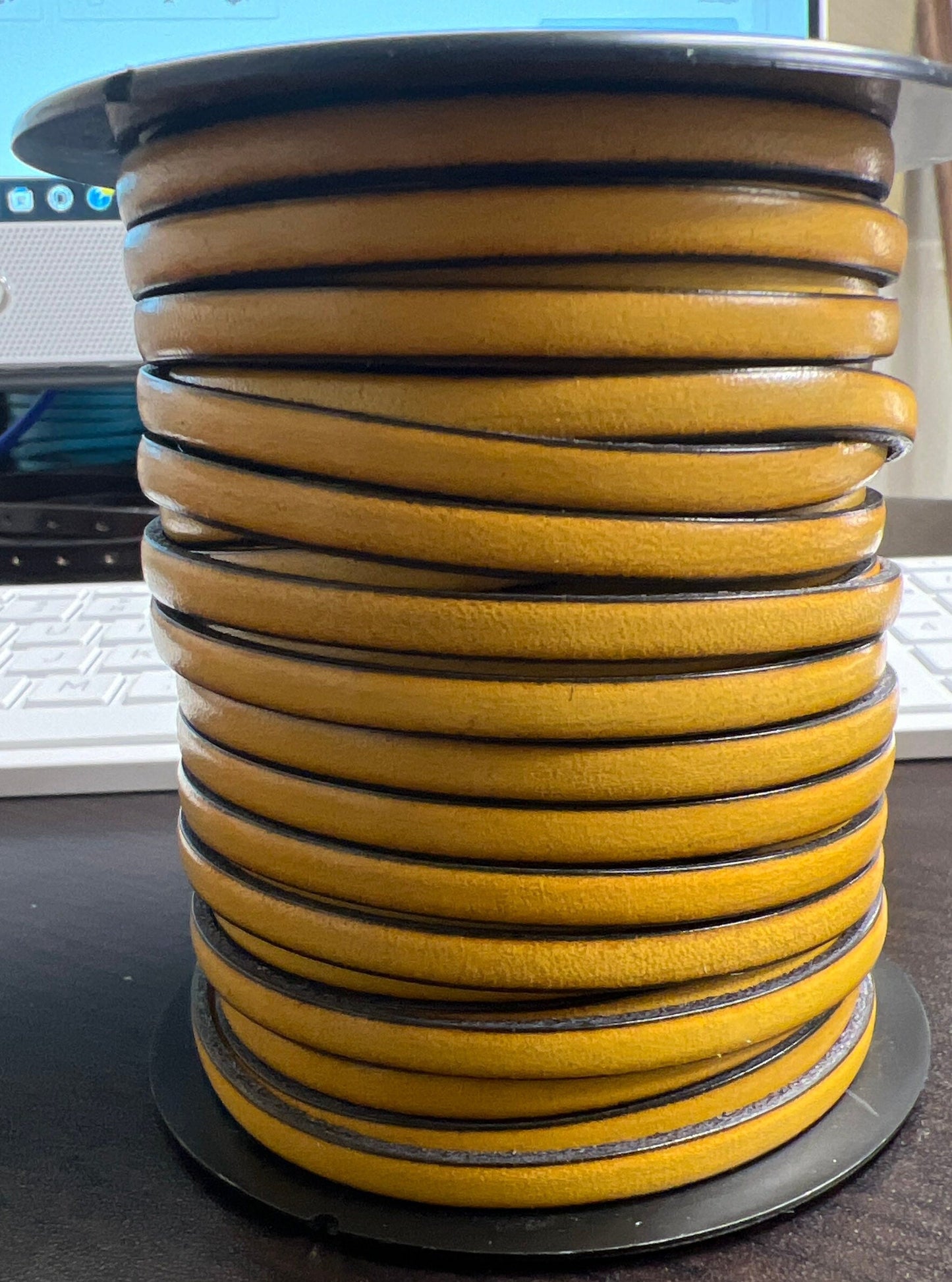 MADE in EUROPE 1 yard of 5mm flat leather cord, 5mm genuine yellow leather cord, flat 5mm real leather cord (MARF5AMAR)