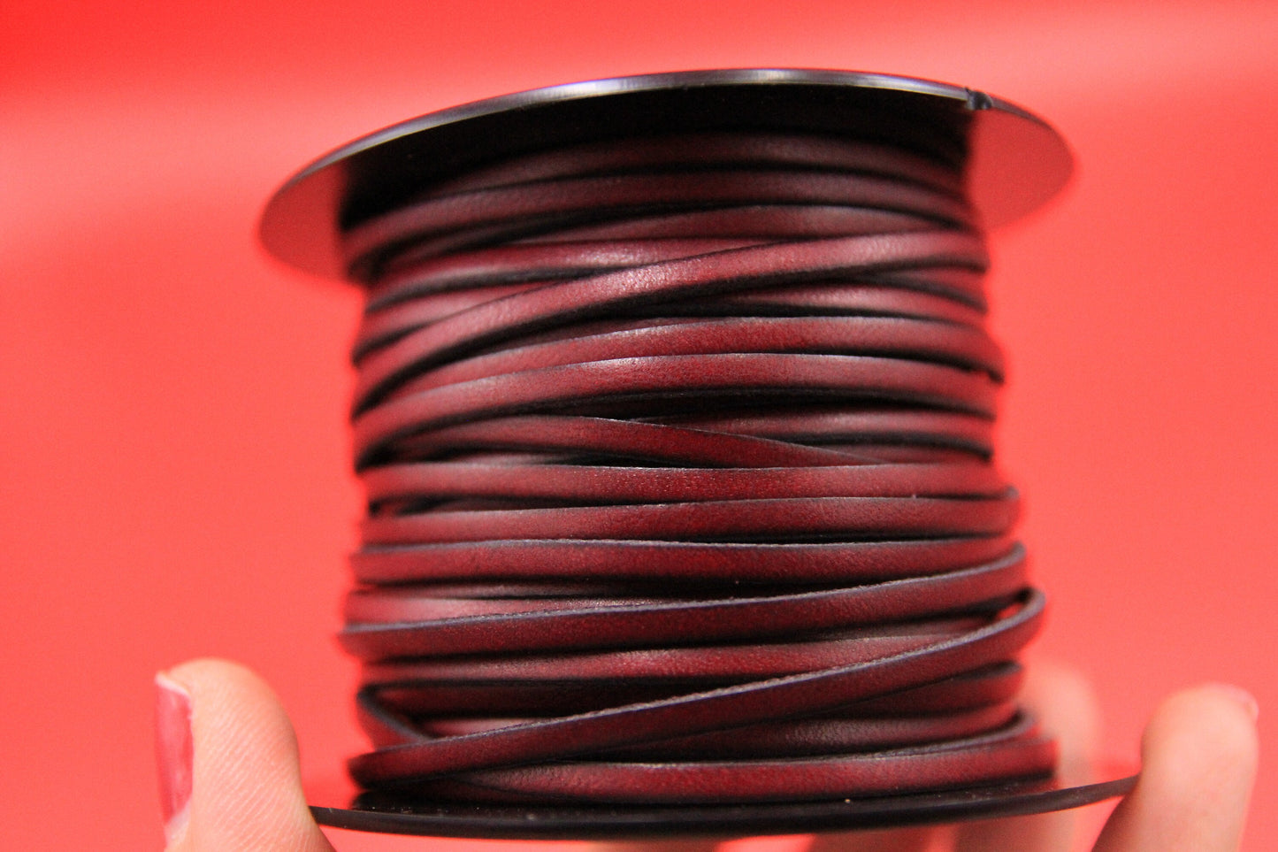 MADE in EUROPE 1 yard of 3mm flat dark red leather cord, genuine flat leather cord, 3x1.9mm flat leather cord (AR100/03/CIR)