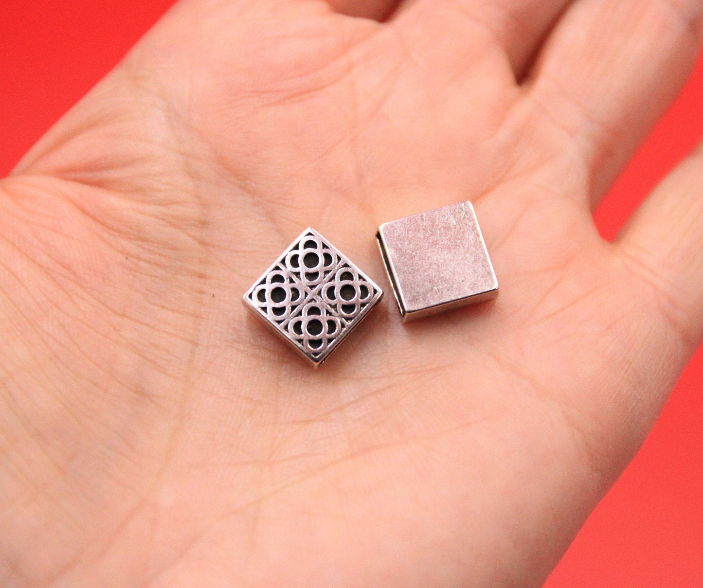 FS0570>> MADE IN EUROPE 2 zamak square sliders, Panot flower slider for flat cord, 10mm or 6mm flat cord slider Qty2