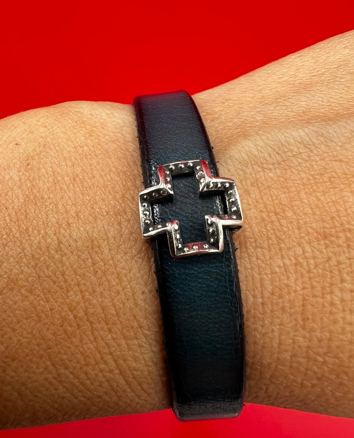 FS0557>>MADE in EUROPE 2 zamak cross sliders for 10mm flat cord, 10mm zamak slider, flat leather cord CROSS slider, Qty2