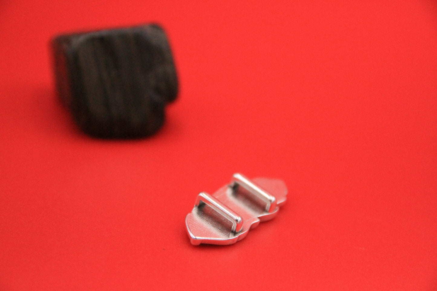 FS0599>>MADE in EUROPE zamak feather slider, large silver feather slider, 10mm flat cord slider qty1