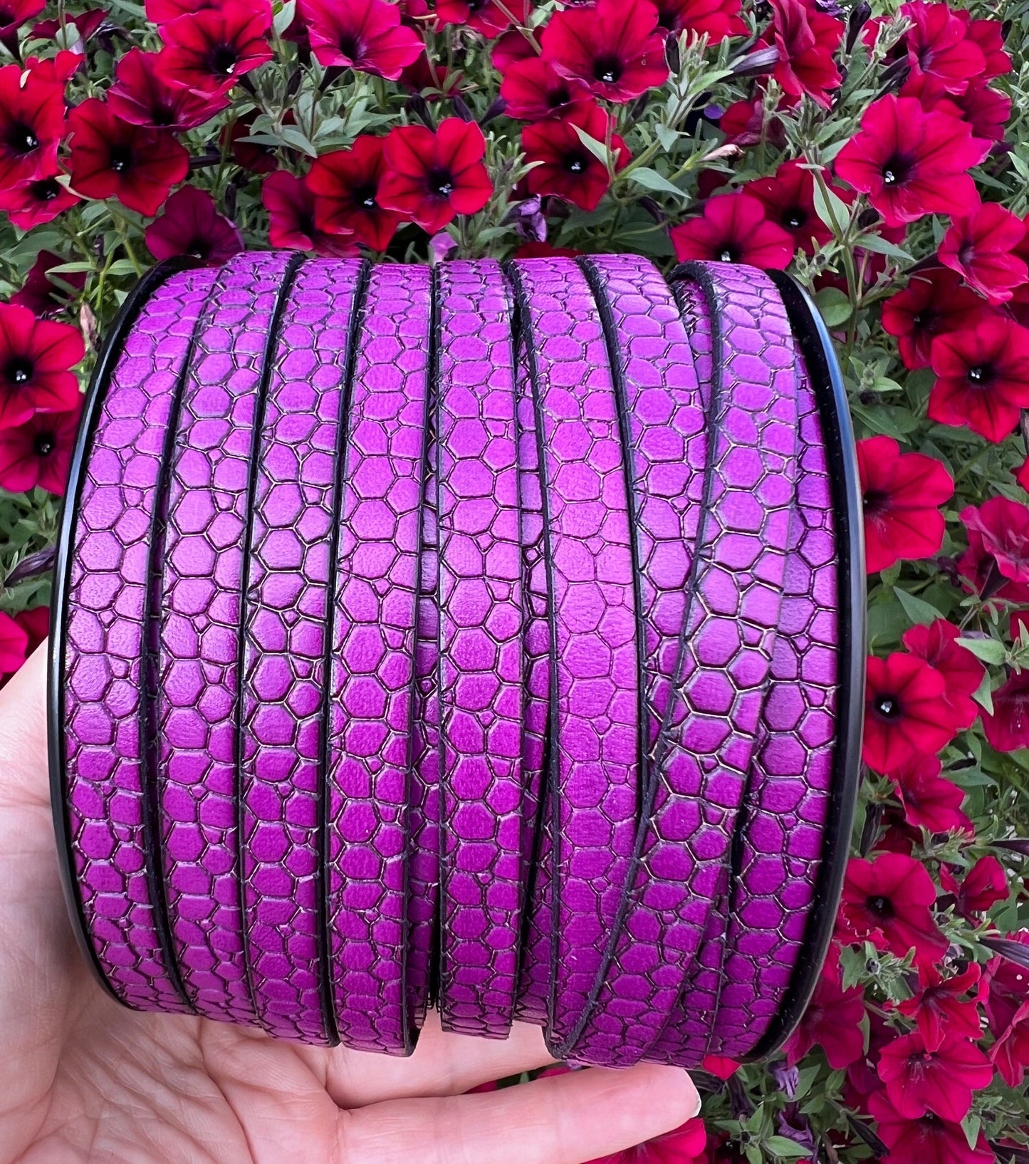 MADE in EUROPE 24" flat leather cord, alligator skin embossed 10mm leather cord, 10mm cyclamen engraved leather cord (AR250/10/24)
