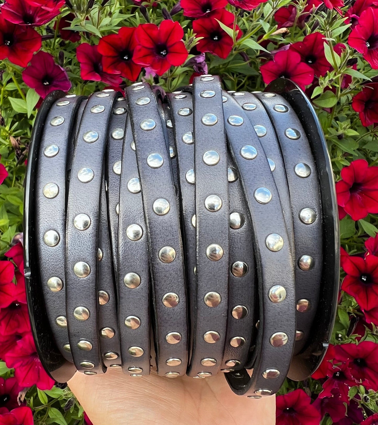 MADE in EUROPE 24'' gray leather cord with rivets, 10mm studded leather cord, 10mm flat leather cord(AR220/10/32)