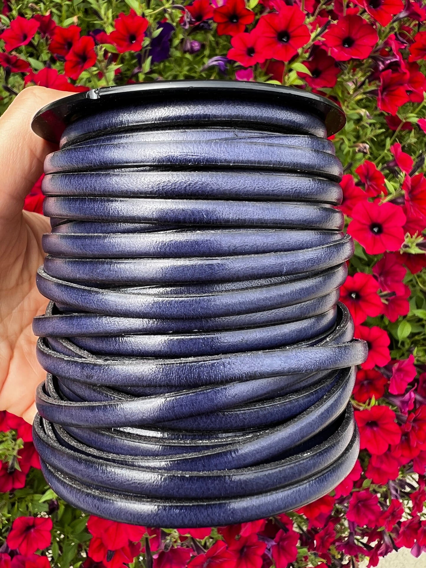MADE in EUROPE 1 yard of 5mm flat leather cord, genuine leather 5mm strip, 5mm blue leather cord (AR100/05/21)