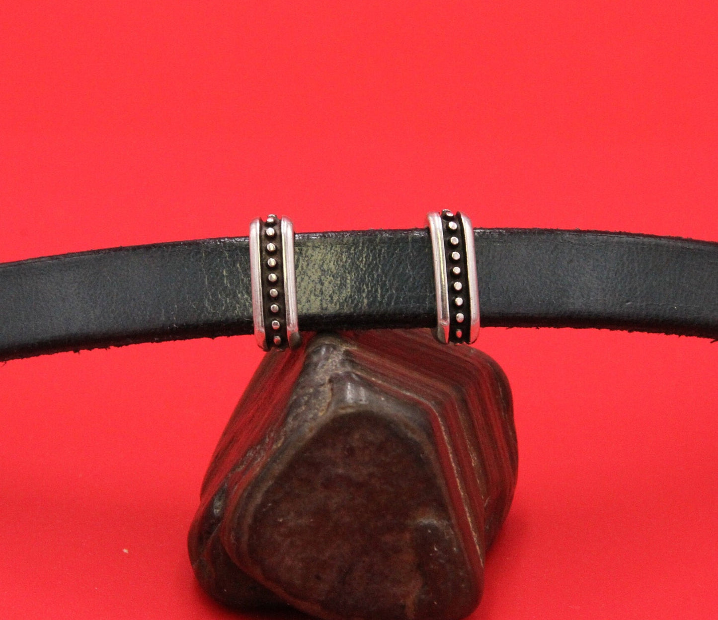 FS0637>> MADE in EUROPE 2 Zamak slider bars, 10mm flat cord slider bars, 10mm leather cord simple sliders, zamak sliders Qty2