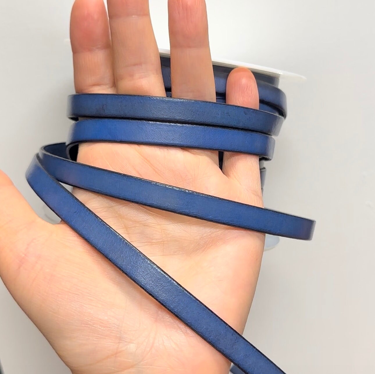 MADE in EUROPE 24" flat leather cord, 10mm leather cord, blue genuine leather cord (221/10/04)