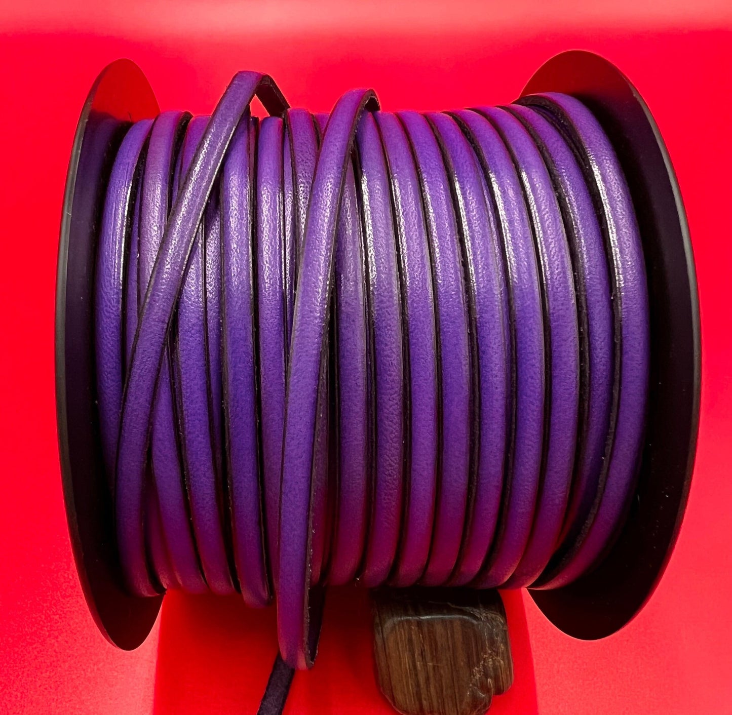 MADE in EUROPE 1 yard of 5mm flat leather cord, genuine leather 5mm strip, 5mm leather cord, flat leather cord (AR100/05/23)