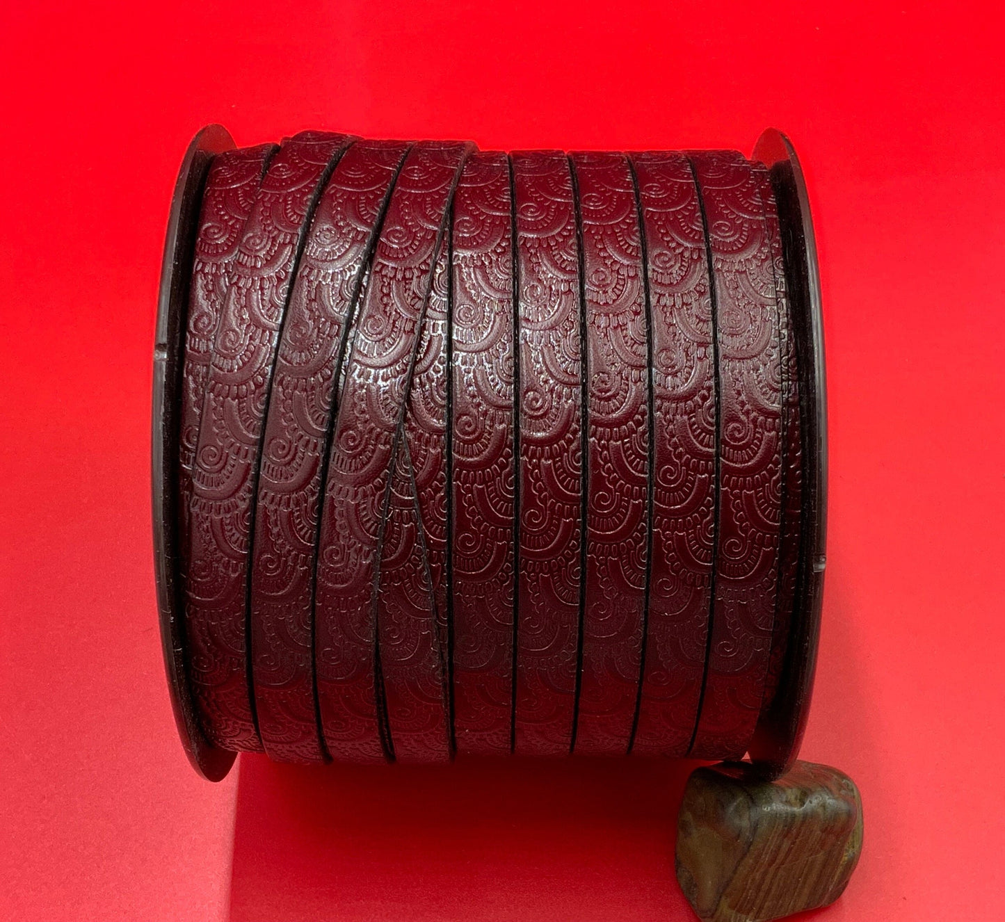MADE in EUROPE 24" flat leather cord, embossed 10mm leather cord, genuine leather cord